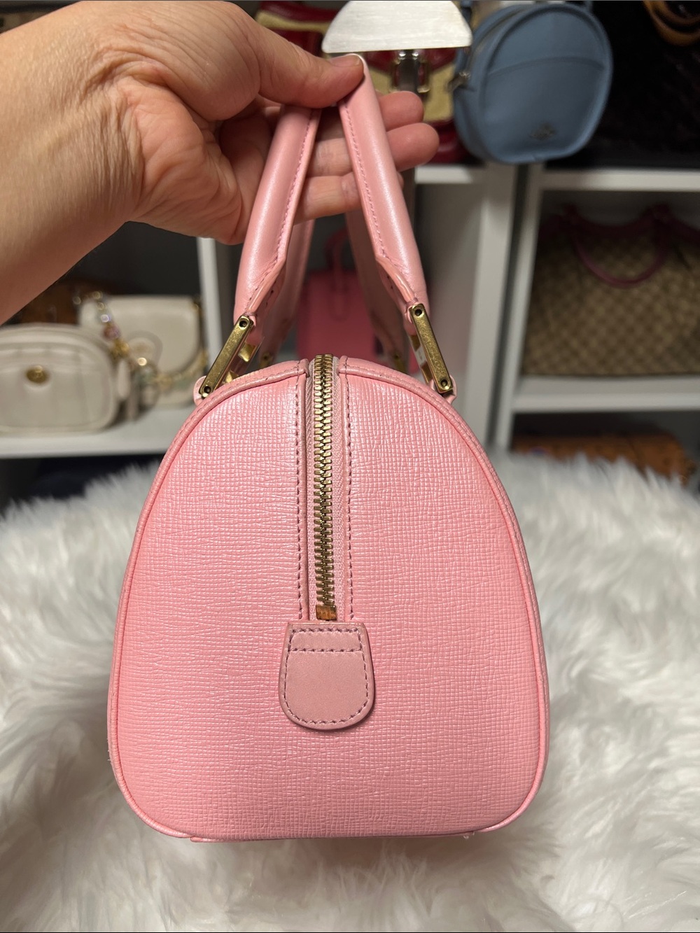 MCM Pink Leather Barrel Satchel with Gold Hardware - Picture 5 of 12